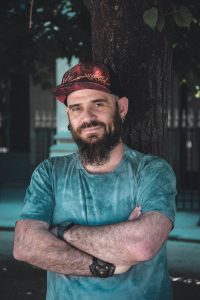 DSC_9821-200x300 Qui suis-je ?